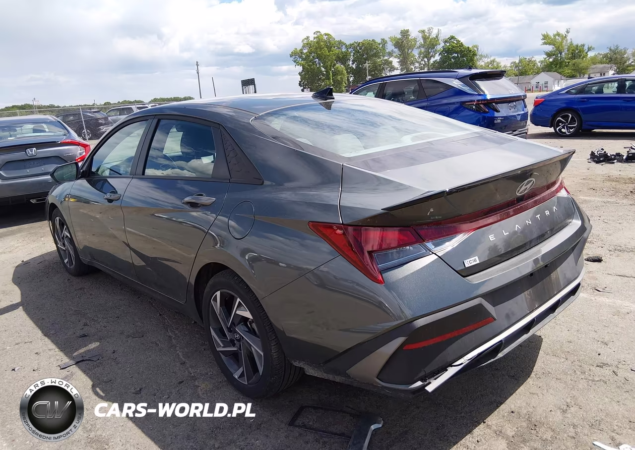 2025 Hyundai Elantra Sel Sport VIN:KMHLM4DG0SU034866 - 3