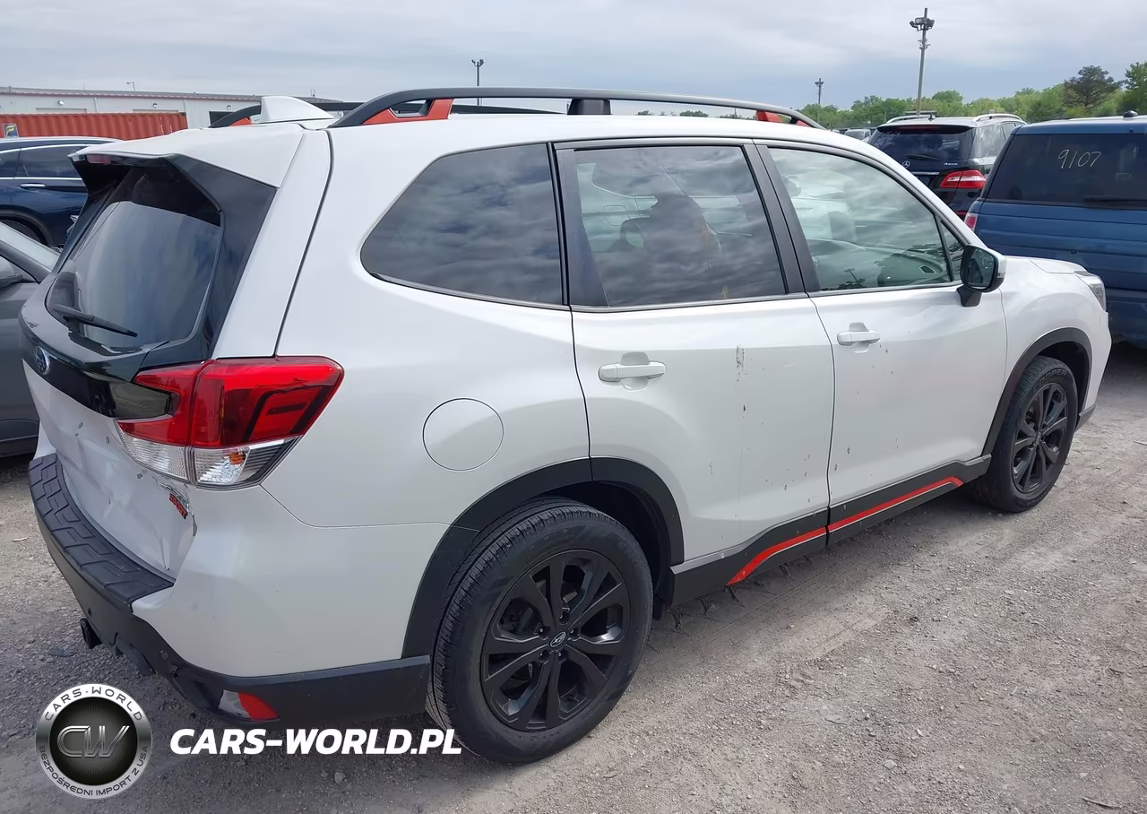 2019 Subaru Forester Sport VIN:JF2SKAKC5KH486925 - 4