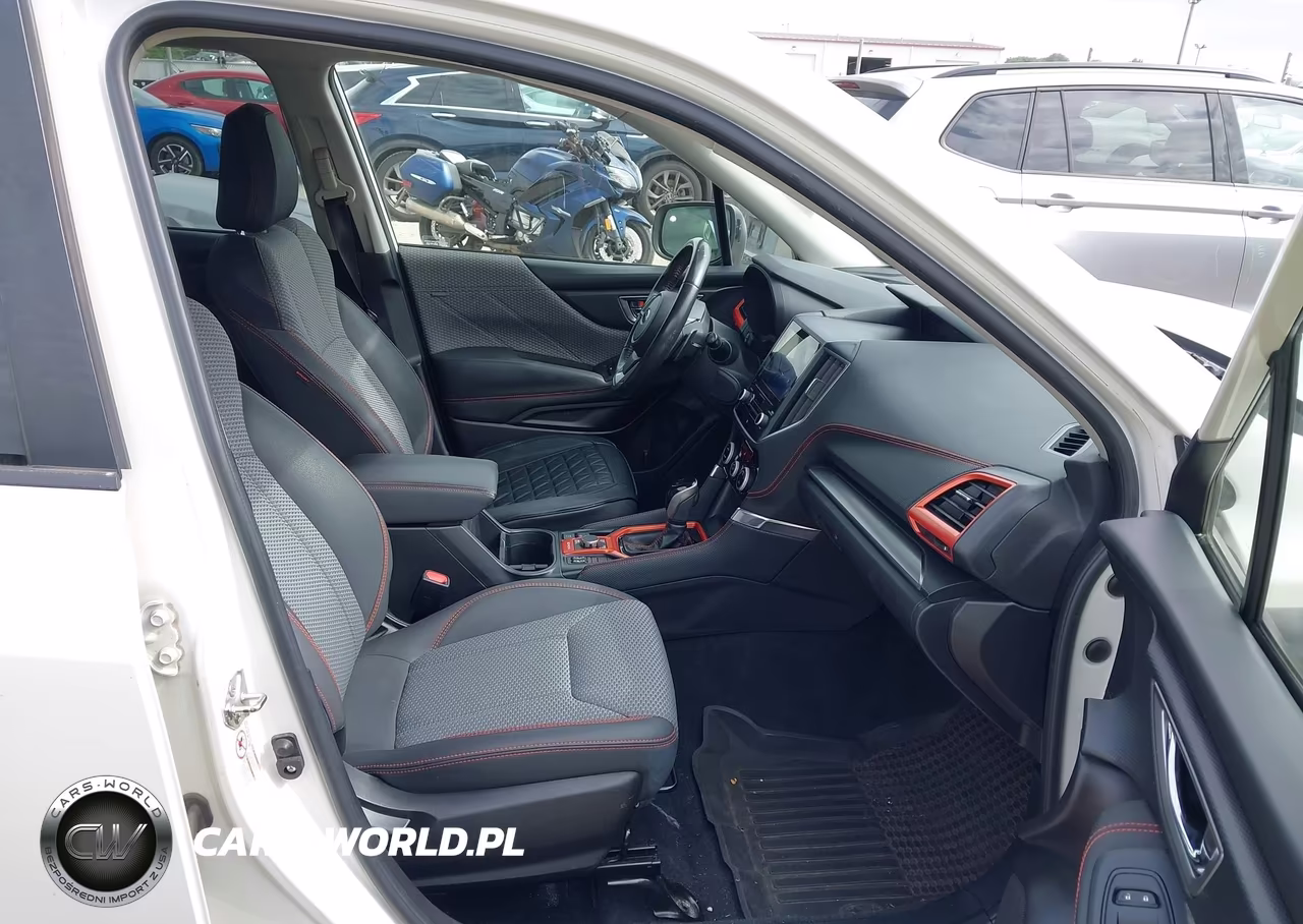 2019 Subaru Forester Sport VIN:JF2SKAKC5KH486925 - 5