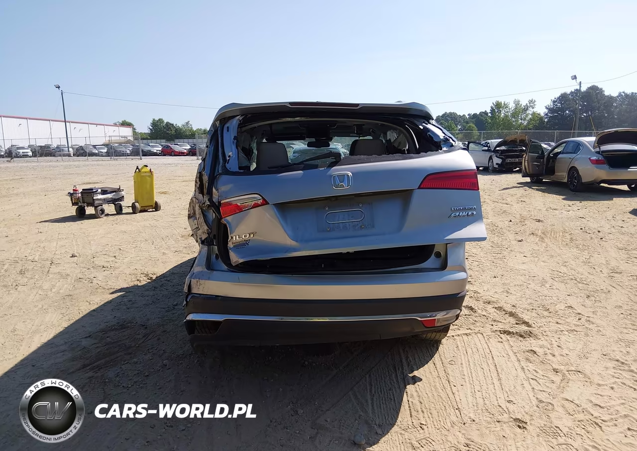 2018 Honda Pilot Touring VIN:5FNYF6H90JB056773 - 16