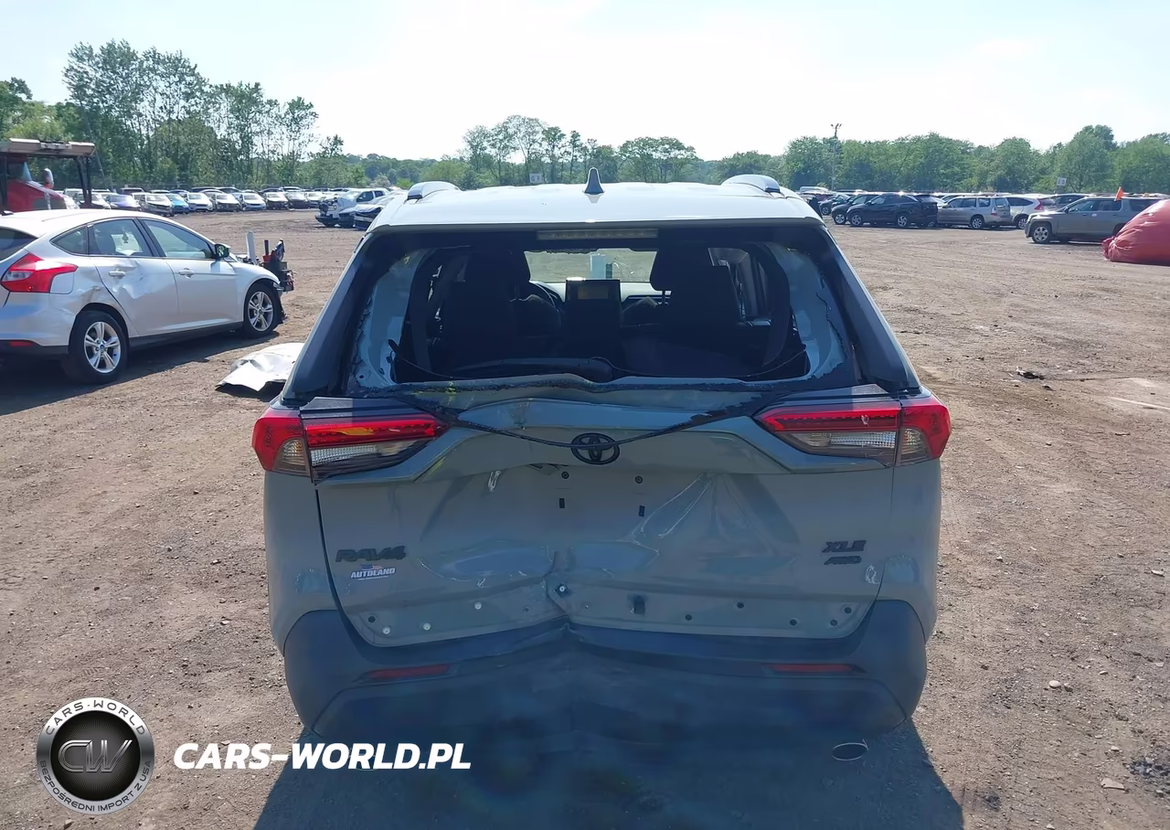 2020 Toyota Rav4 Xle VIN:2T3P1RFV9LW105106 - 16