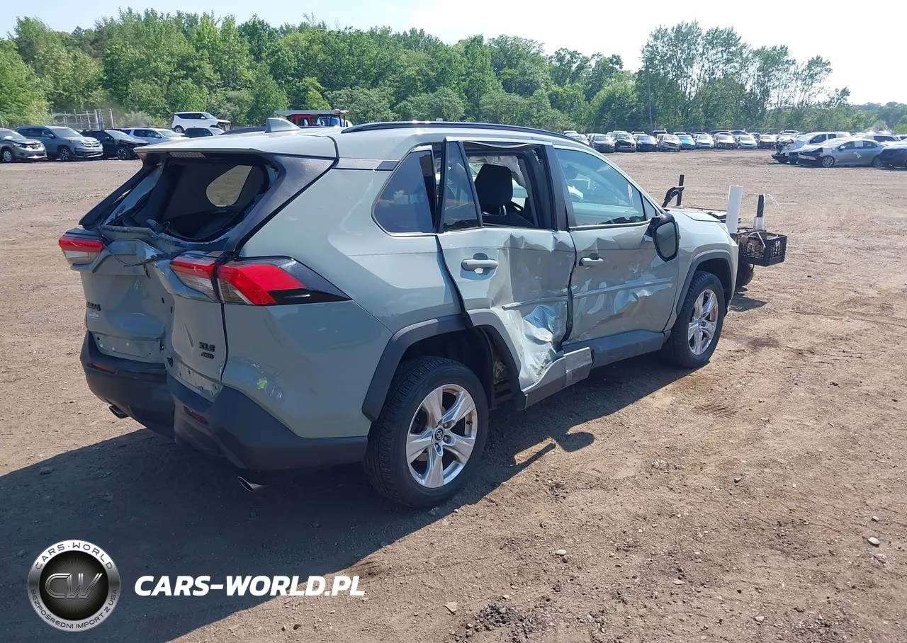 2020 Toyota Rav4 Xle VIN:2T3P1RFV9LW105106 - 4