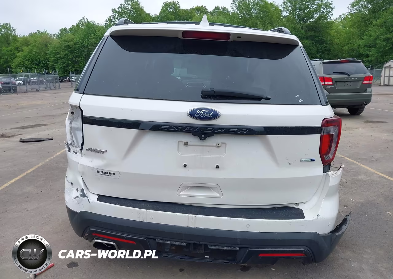 2016 Ford Explorer Sport VIN:1FM5K8GT0GGB38889 - 16