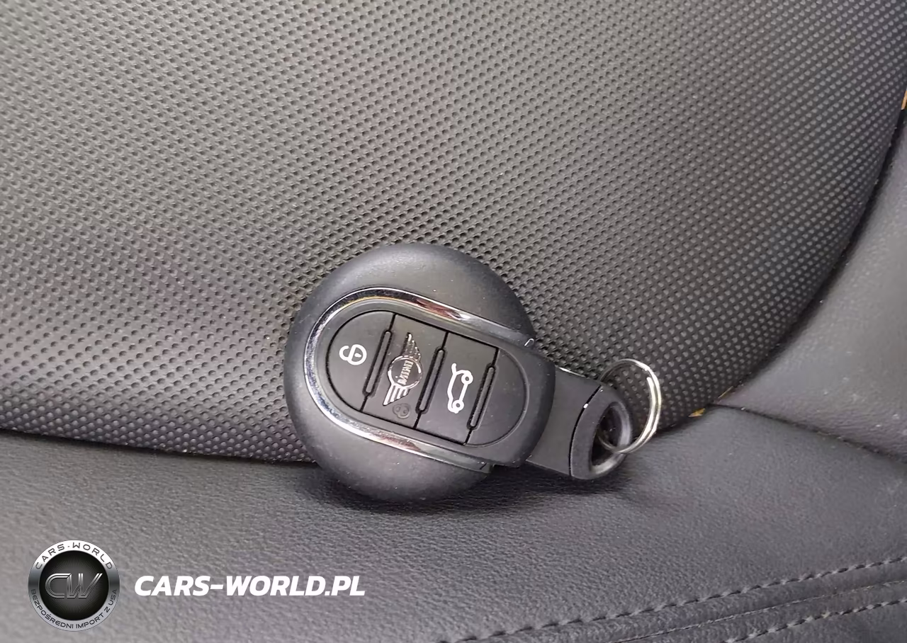 2024 Mini Hardtop Cooper S VIN:WMW53DK02R2V54074 - 11