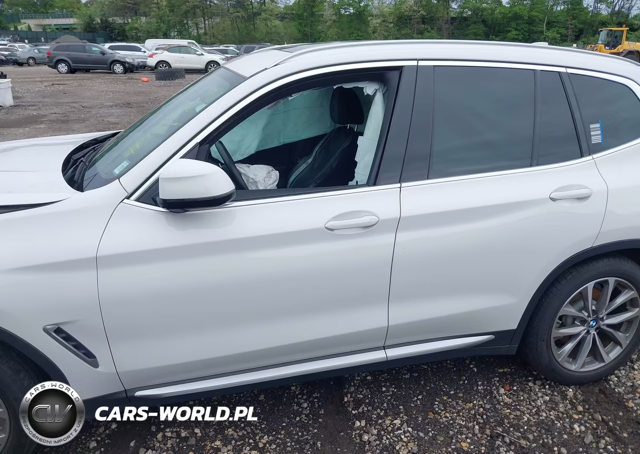 2018 BMW X3 xDrive30I VIN:5UXTR9C54JLD90164 - 14