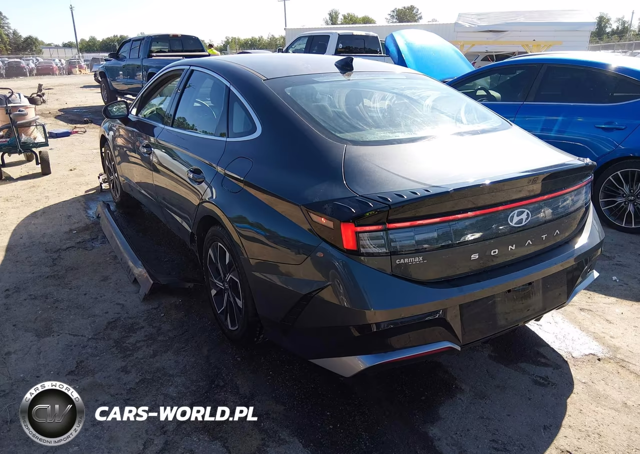 2024 Hyundai Sonata Sel VIN:KMHL64JA6RA402621 - 3