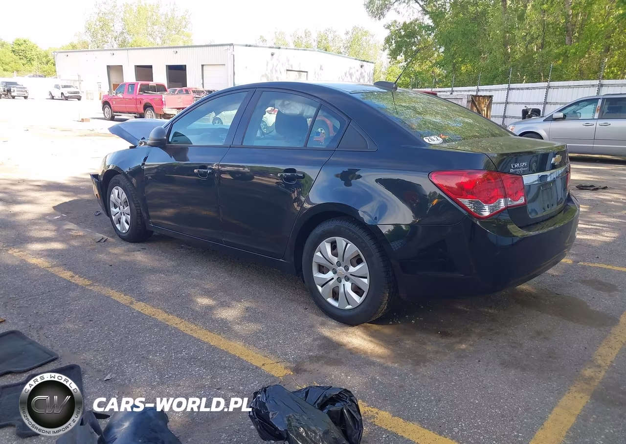 2016 Chevrolet Cruze Limited Ls Auto VIN:1G1PC5SH5G7152422 - 3