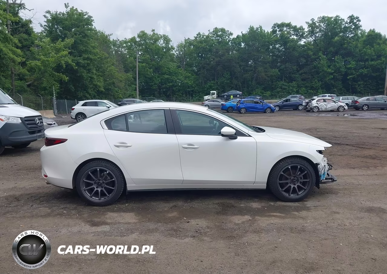 2020 Mazda Mazda3 Select Package VIN:JM1BPACL6L1168059 - 13