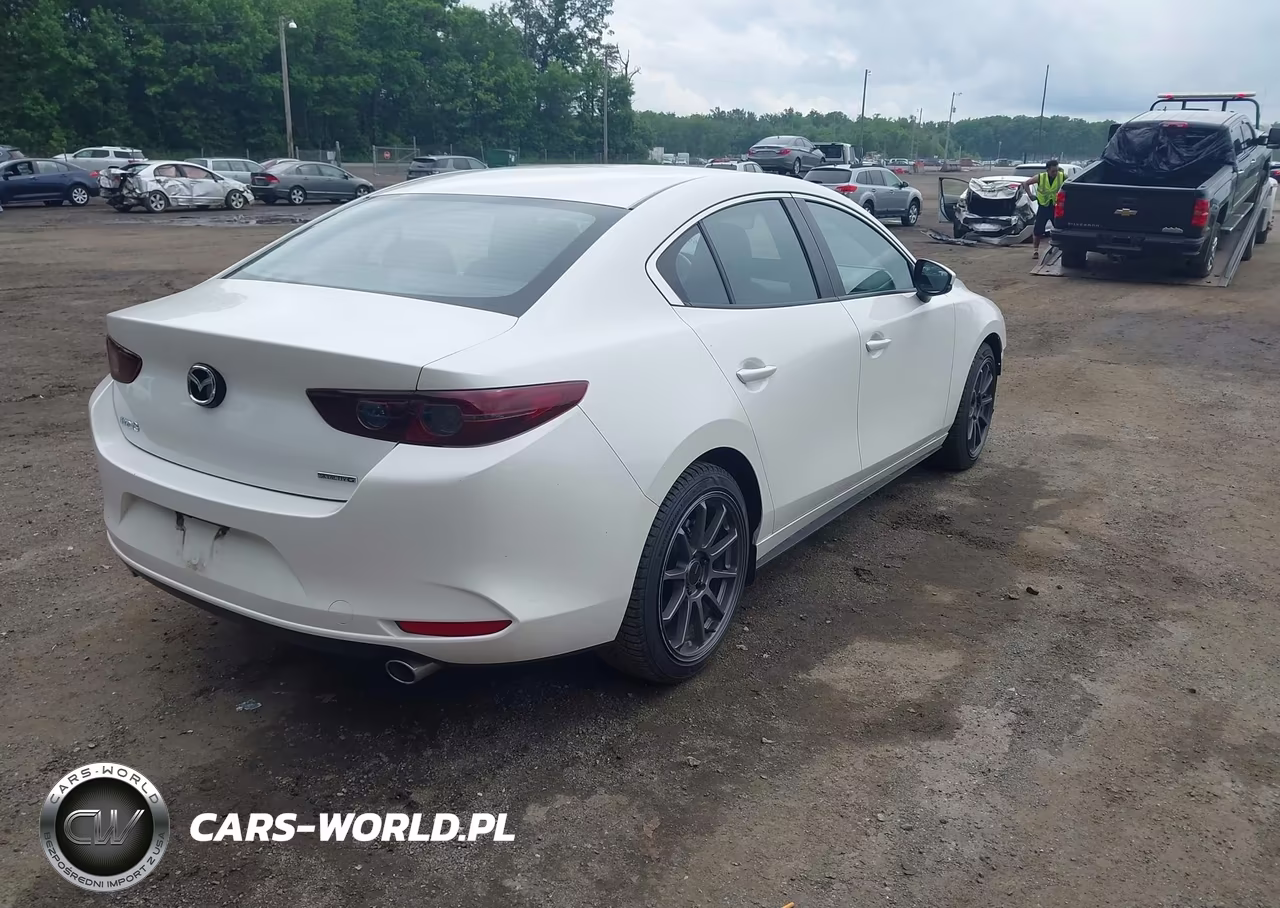 2020 Mazda Mazda3 Select Package VIN:JM1BPACL6L1168059 - 4