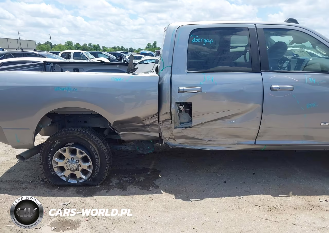 2024 Ram 2500 Laramie 4X4 6'4 Box VIN:3C6UR5FL7RG407917 - 6