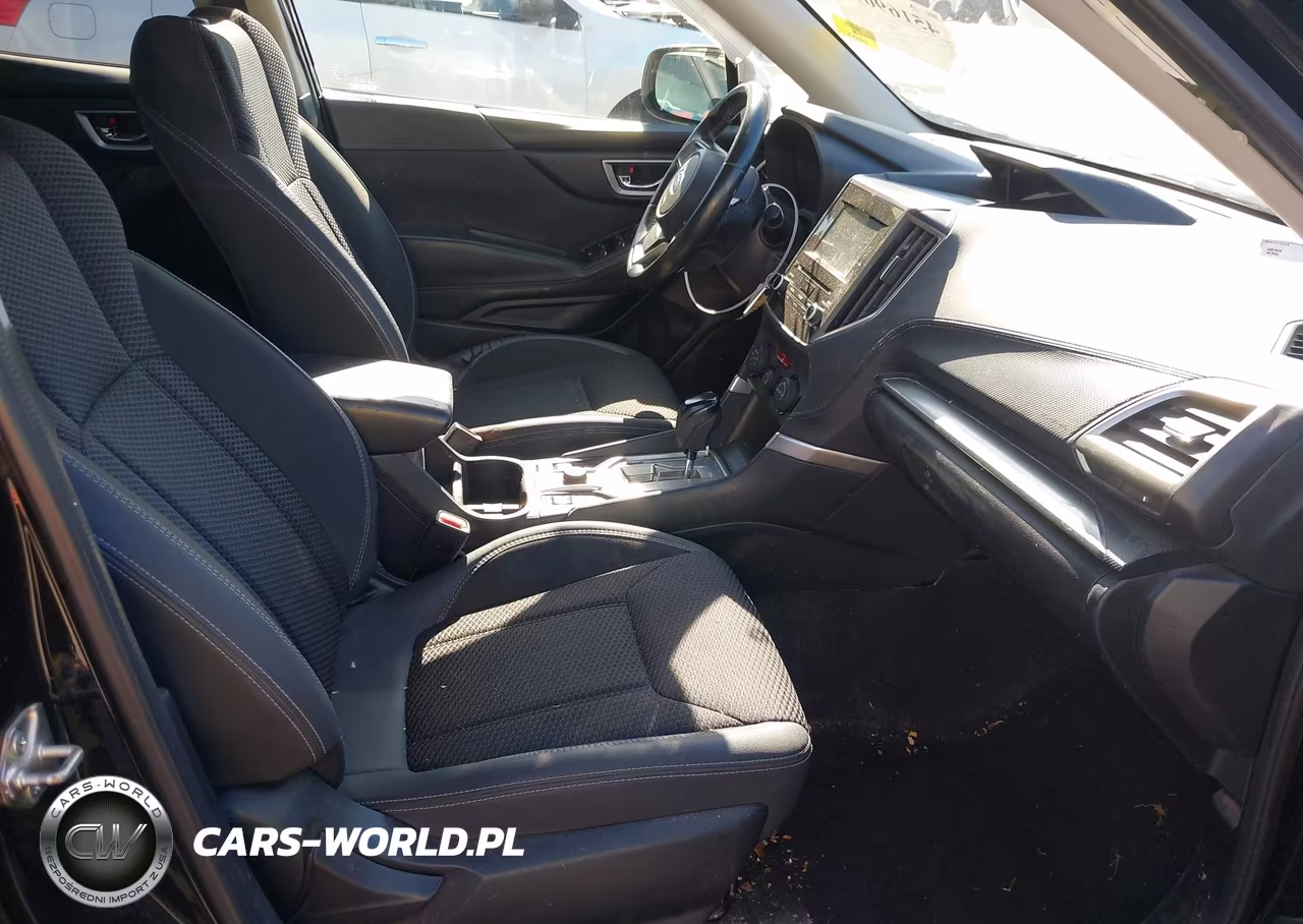 2020 Subaru Forester Premium VIN:JF2SKAGC2LH581677 - 5