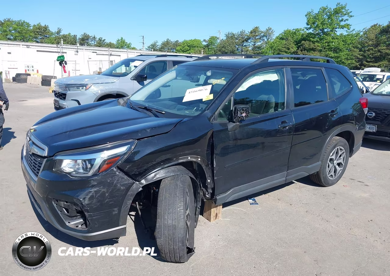 2020 Subaru Forester Premium VIN:JF2SKAGC2LH581677 - 6