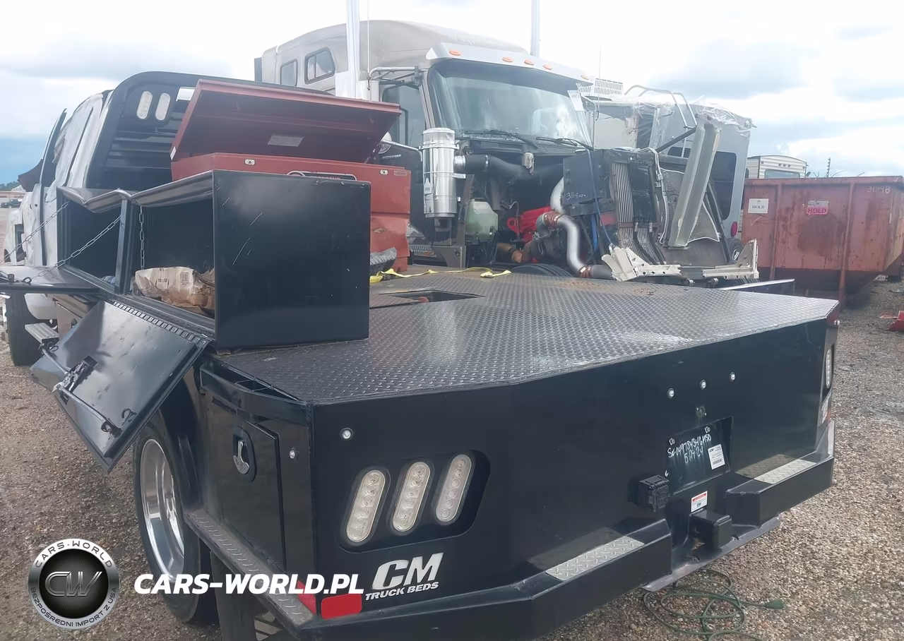 2024 Chevrolet Silverado 6500Hd 1Wt VIN:1HTKJPVK7RH221069 - 3