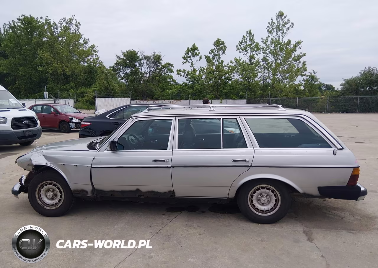 1983 Mercedes-Benz 300 Tdt VIN:WDBAB93AXDN014101 - 14