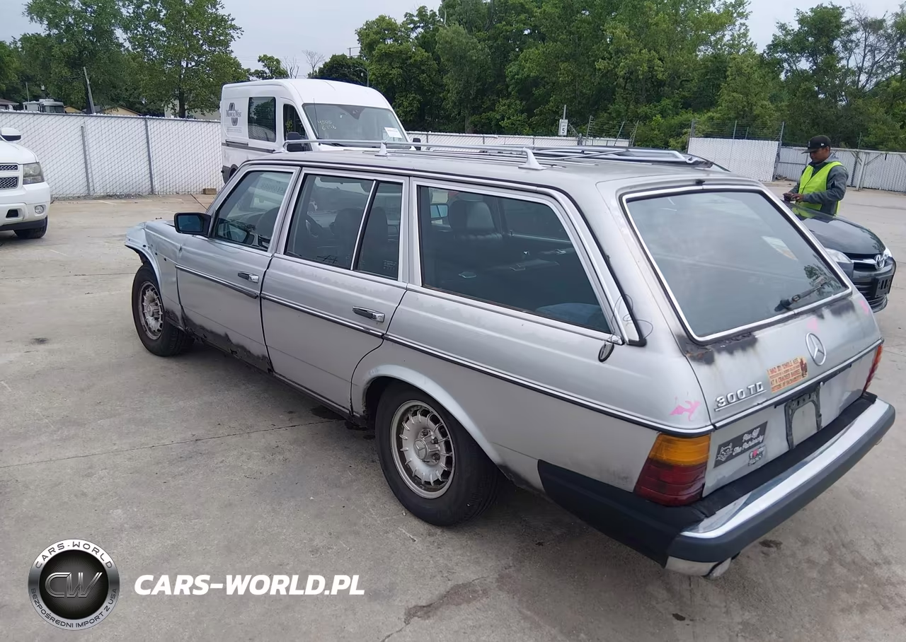 1983 Mercedes-Benz 300 Tdt VIN:WDBAB93AXDN014101 - 3
