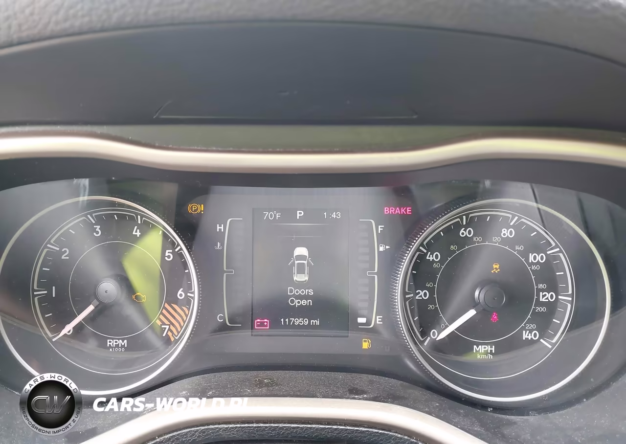 2014 Jeep Cherokee Sport VIN:1C4PJLAB0EW104554 - 7