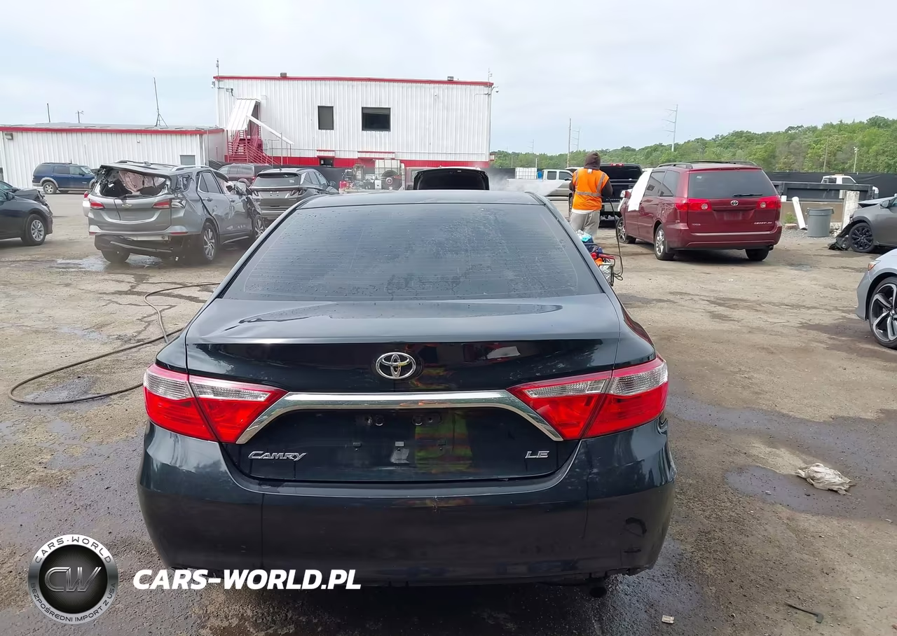2015 Toyota Camry Le VIN:4T4BF1FK7FR497069 - 16