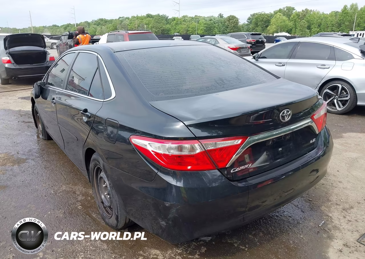 2015 Toyota Camry Le VIN:4T4BF1FK7FR497069 - 3