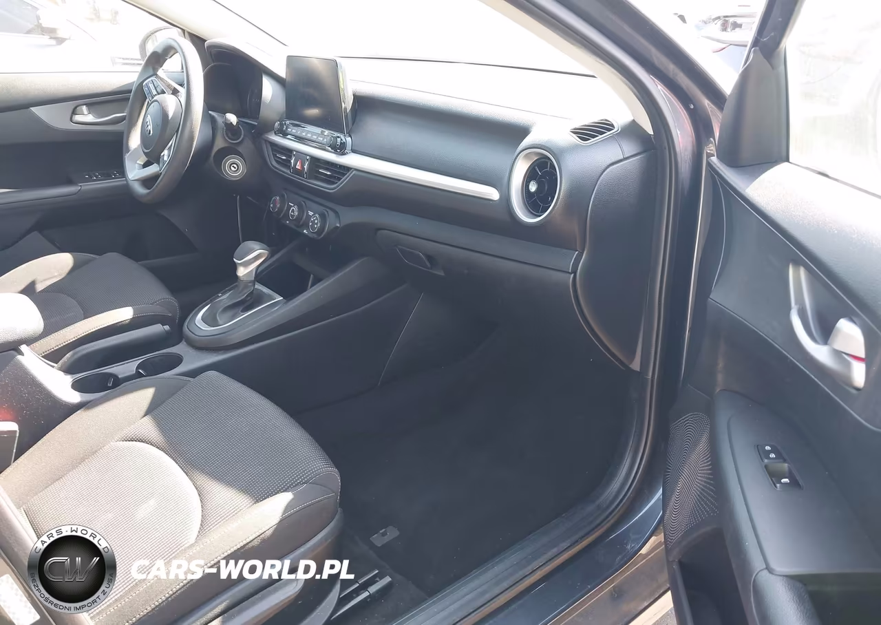 2020 Kia Forte Fe VIN:3KPF24AD6LE185129 - 5