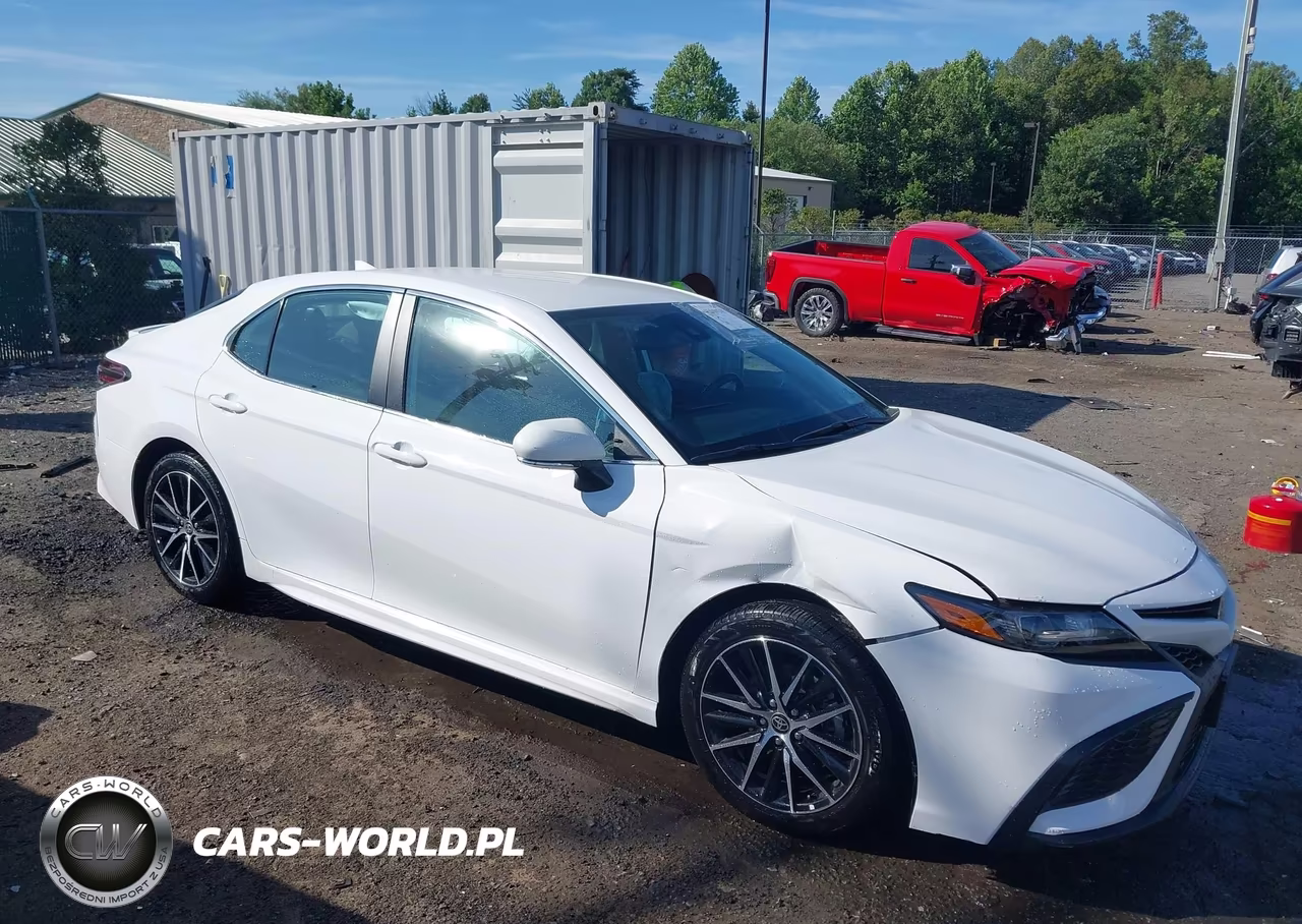 2024 Toyota Camry Se – zdjęcie 1 z 16