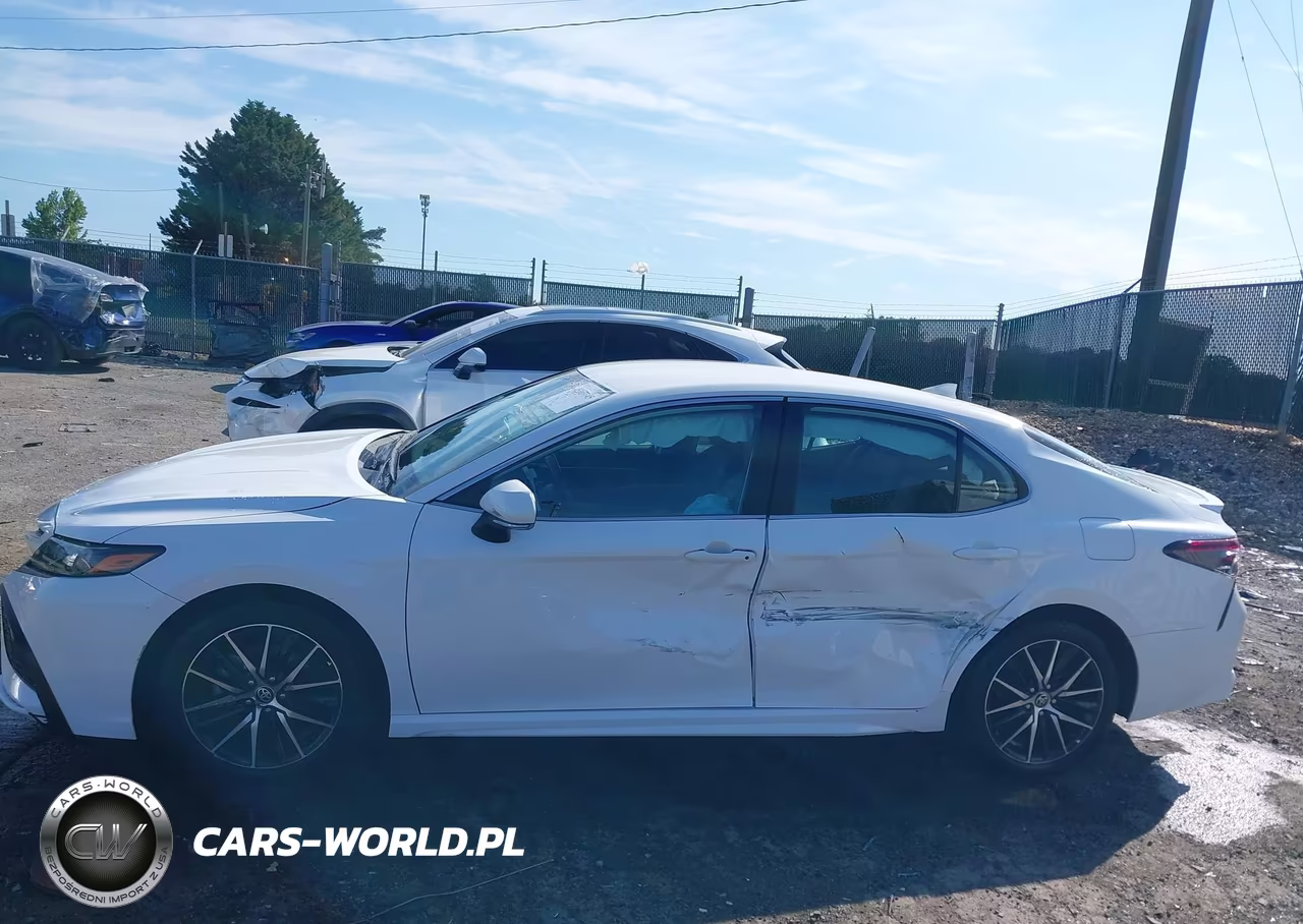 2024 Toyota Camry Se VIN:4T1T11AK7RU899652 - 14