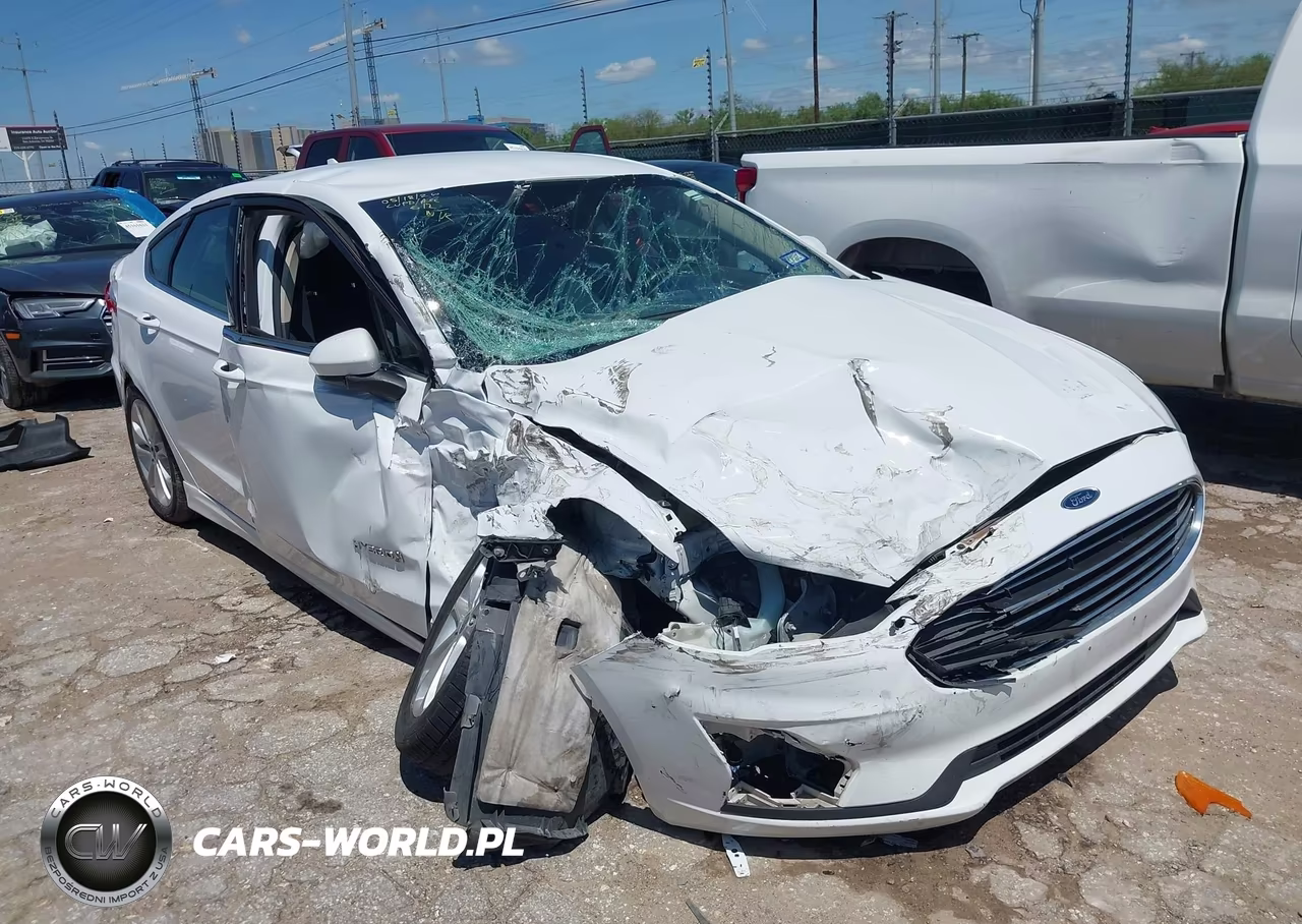 2019 Ford Fusion Hybrid Se – zdjęcie 1 z 17
