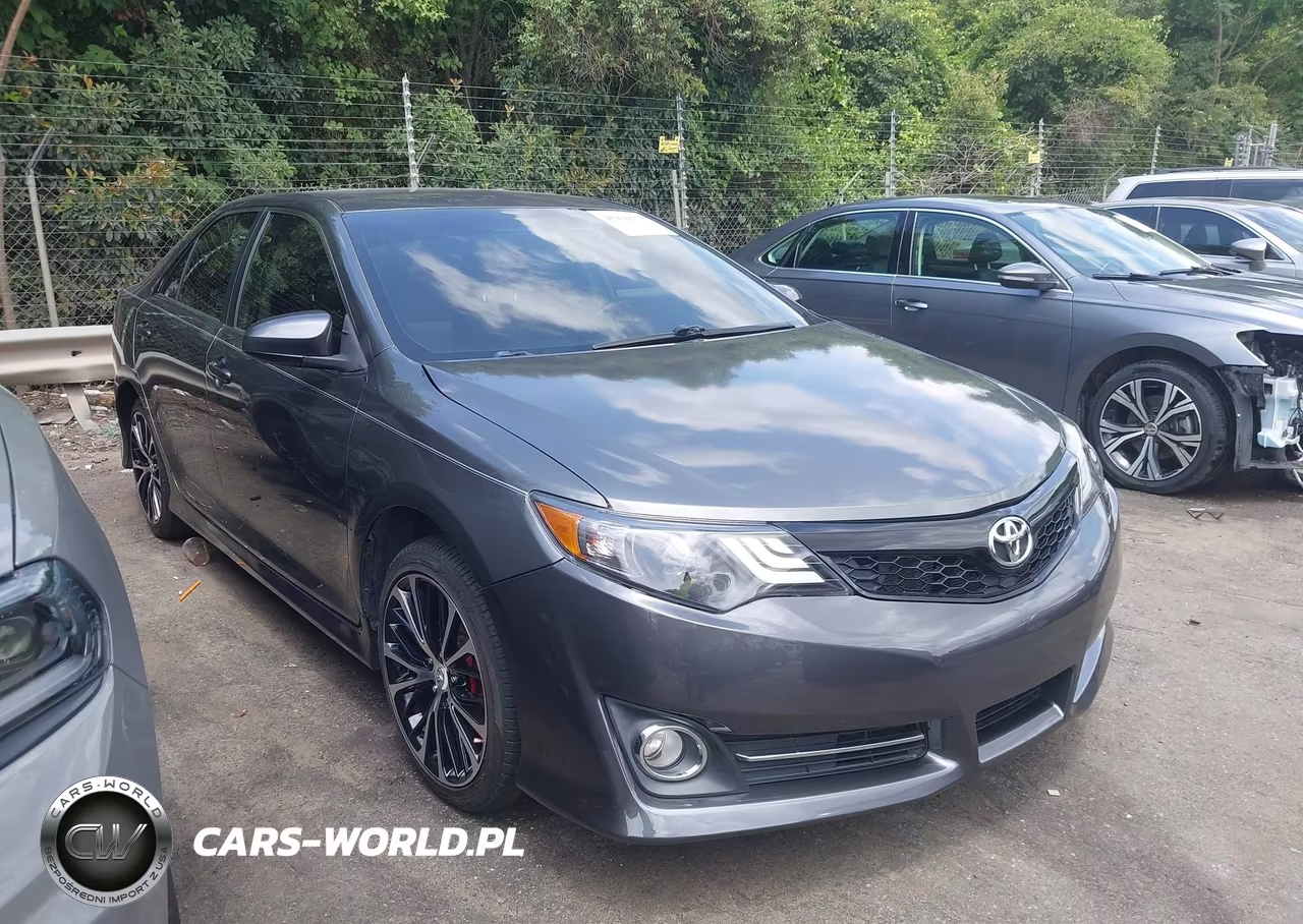 2012 Toyota Camry Se – zdjęcie 1 z 11