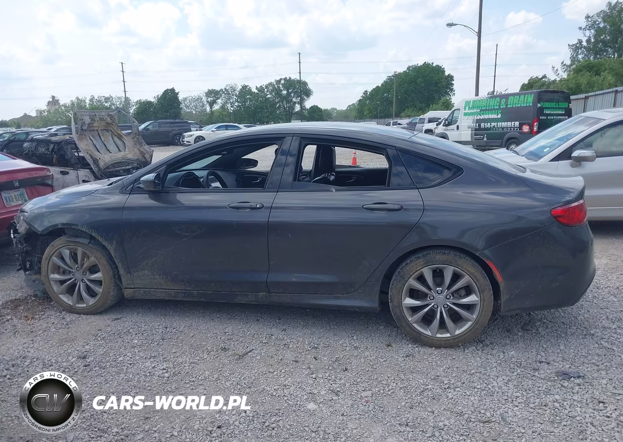 2015 Chrysler 200 S VIN:1C3CCCBG0FN644114 - 14