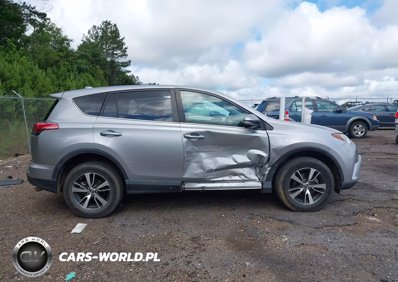 2018 Toyota Rav4 Xle VIN:2T3WFREV7JW410695 - 13