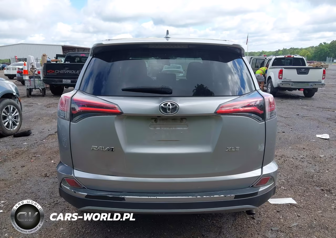 2018 Toyota Rav4 Xle VIN:2T3WFREV7JW410695 - 16