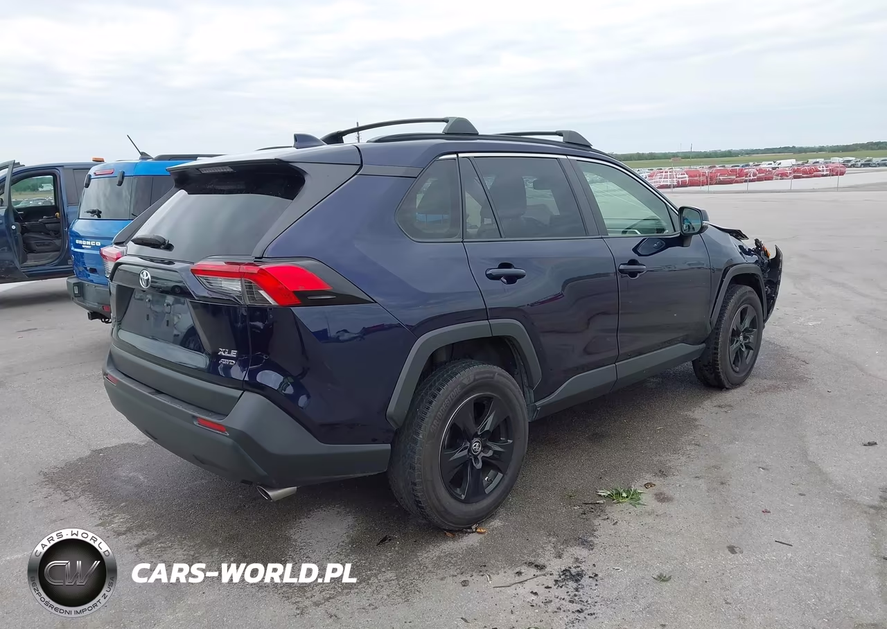 2019 Toyota Rav4 Xle VIN:JTMP1RFV5KJ017683 - 4
