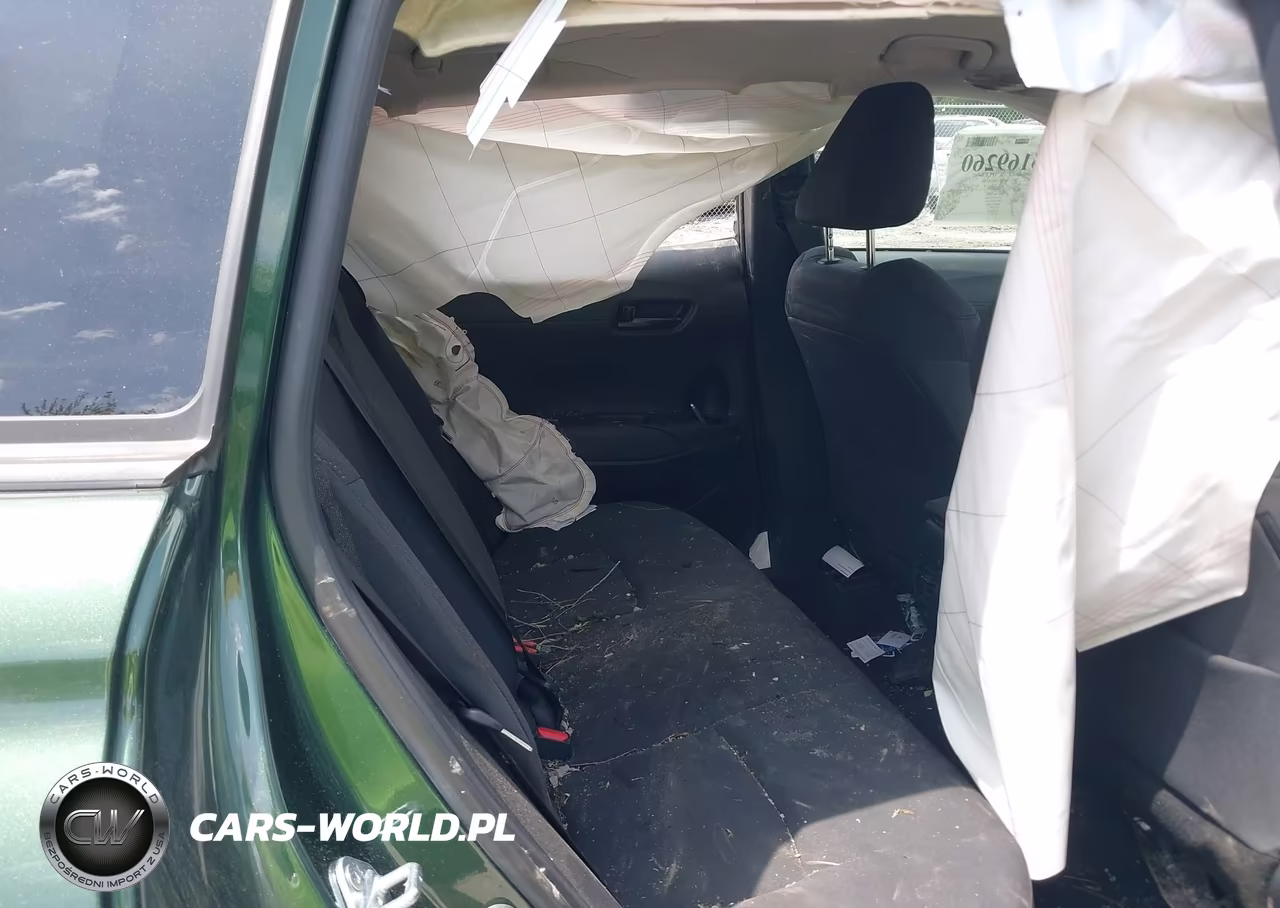 2024 Toyota Corolla Cross Le VIN:7MUCAABG7RV082559 - 8
