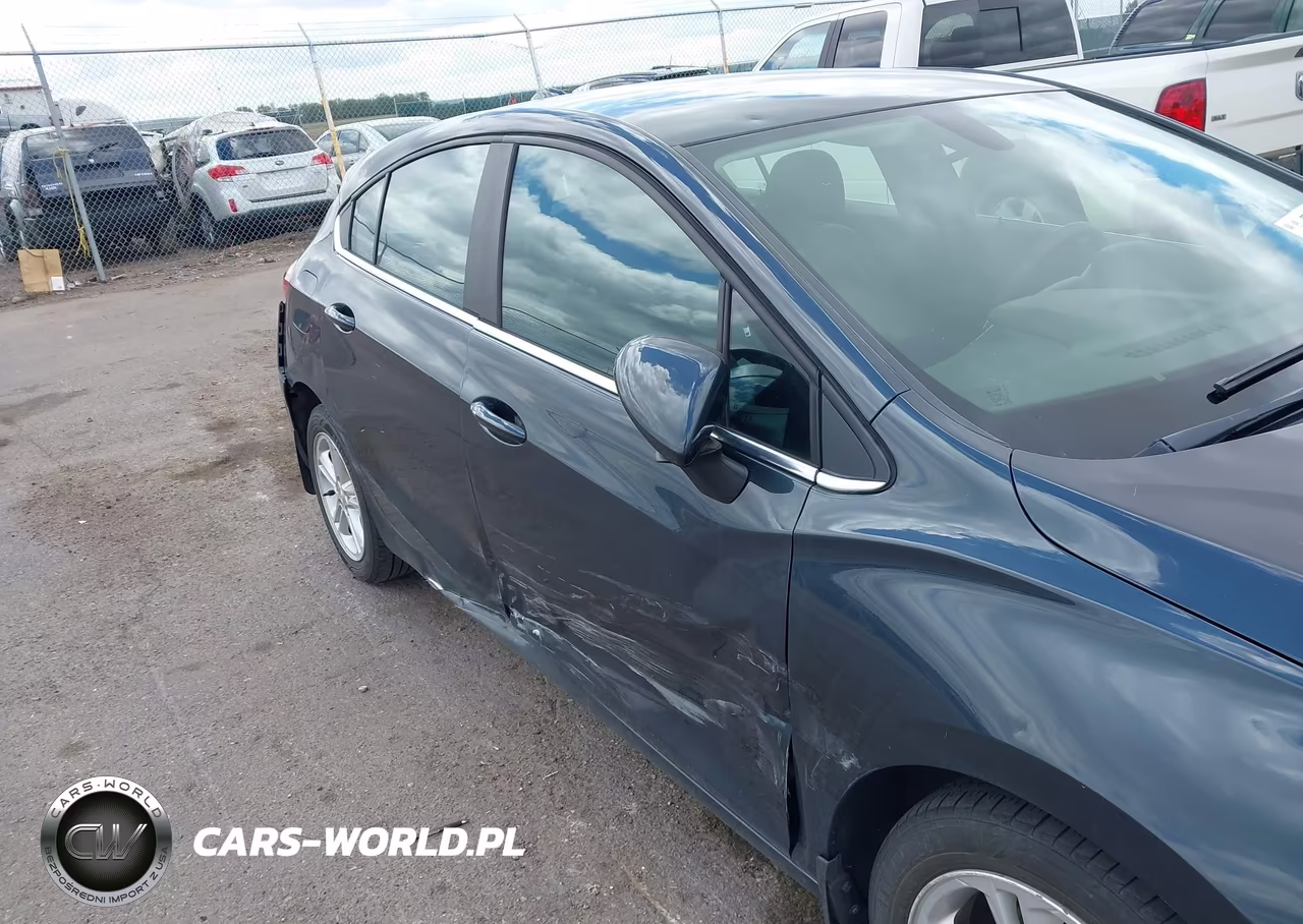 2018 Chevrolet Cruze Lt Auto VIN:3G1BE6SM9JS557618 - 6