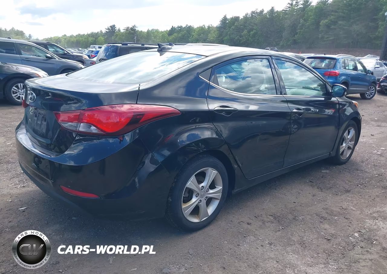 2016 Hyundai Elantra Value Edition VIN:5NPDH4AE7GH724759 - 4