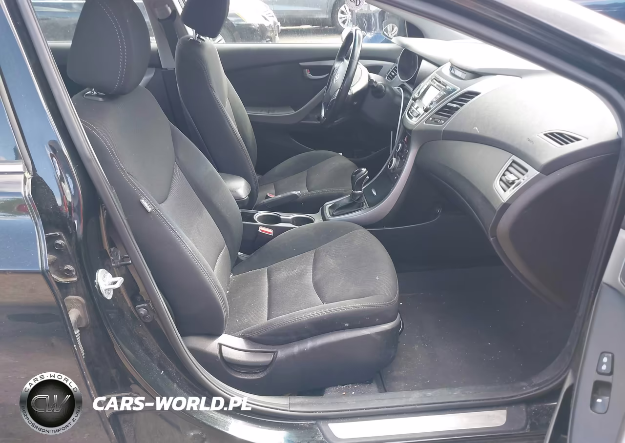 2016 Hyundai Elantra Value Edition VIN:5NPDH4AE7GH724759 - 5
