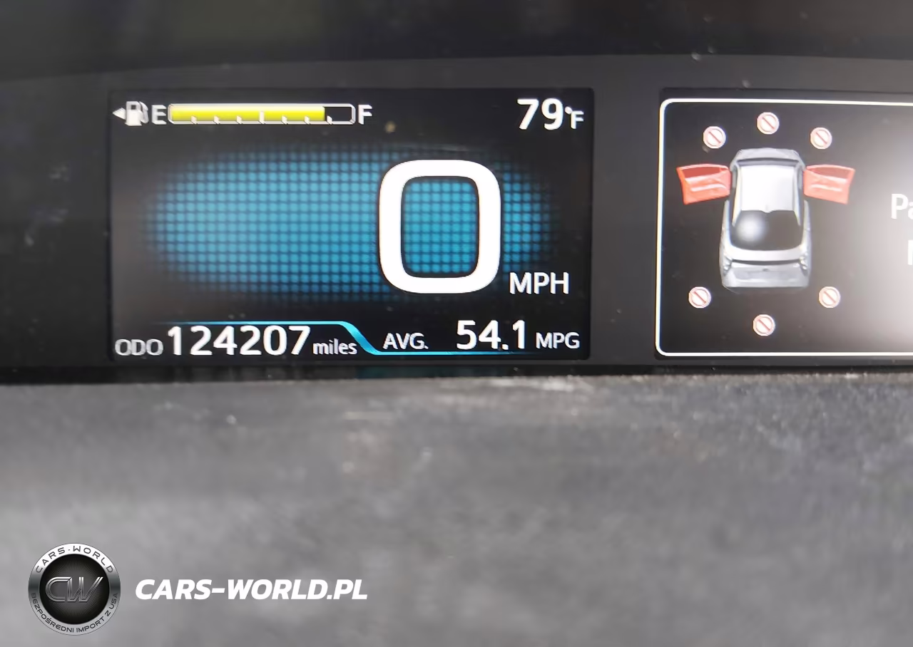 2018 Toyota Prius Two VIN:JTDKBRFUXJ3075662 - 15
