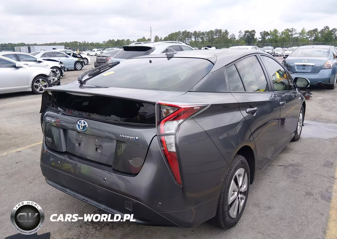 2018 Toyota Prius Two VIN:JTDKBRFUXJ3075662 - 4