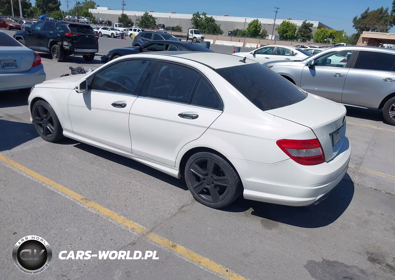 2010 Mercedes-Benz C 300 Sport VIN:WDDGF5EB7AF409041 - 3