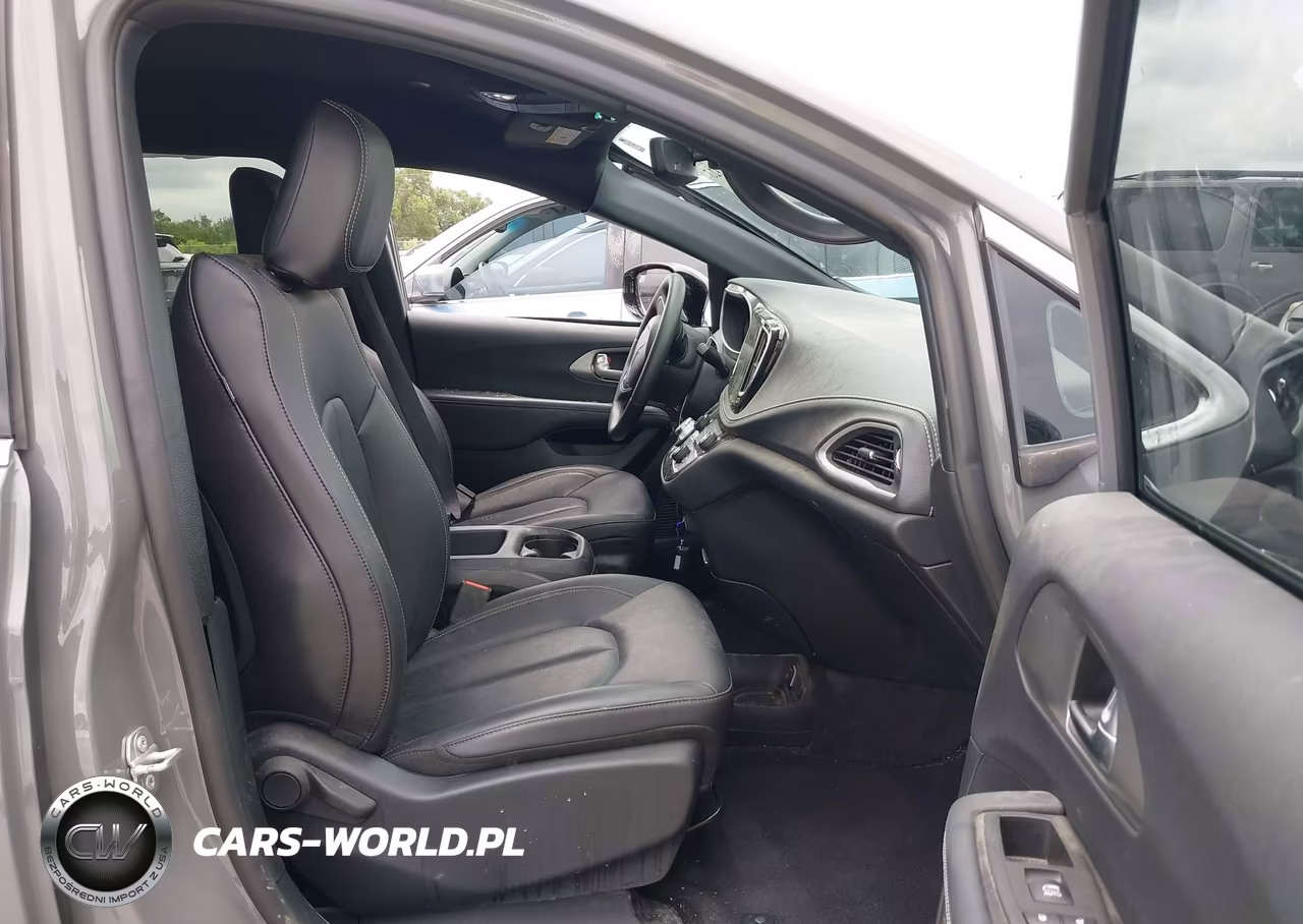 2025 Chrysler Pacifica Select VIN:2C4RC1BG3SR535850 - 5