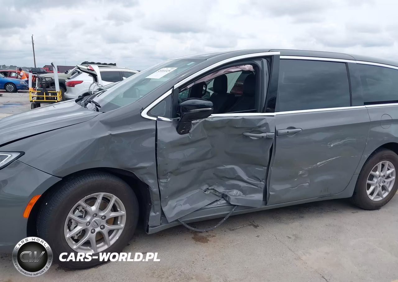 2025 Chrysler Pacifica Select VIN:2C4RC1BG3SR535850 - 6