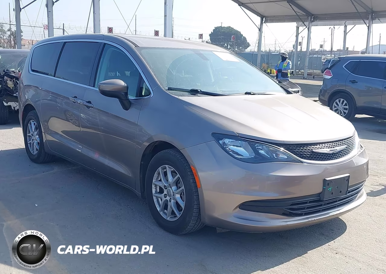 2017 Chrysler Pacifica Touring – zdjęcie 1 z 17