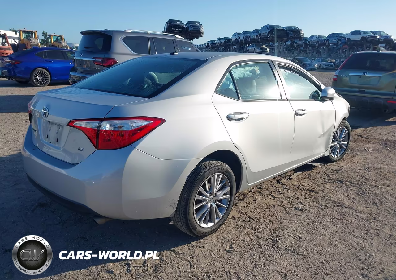 2015 Toyota Corolla Le Premium VIN:2T1BURHE7FC361158 - 4