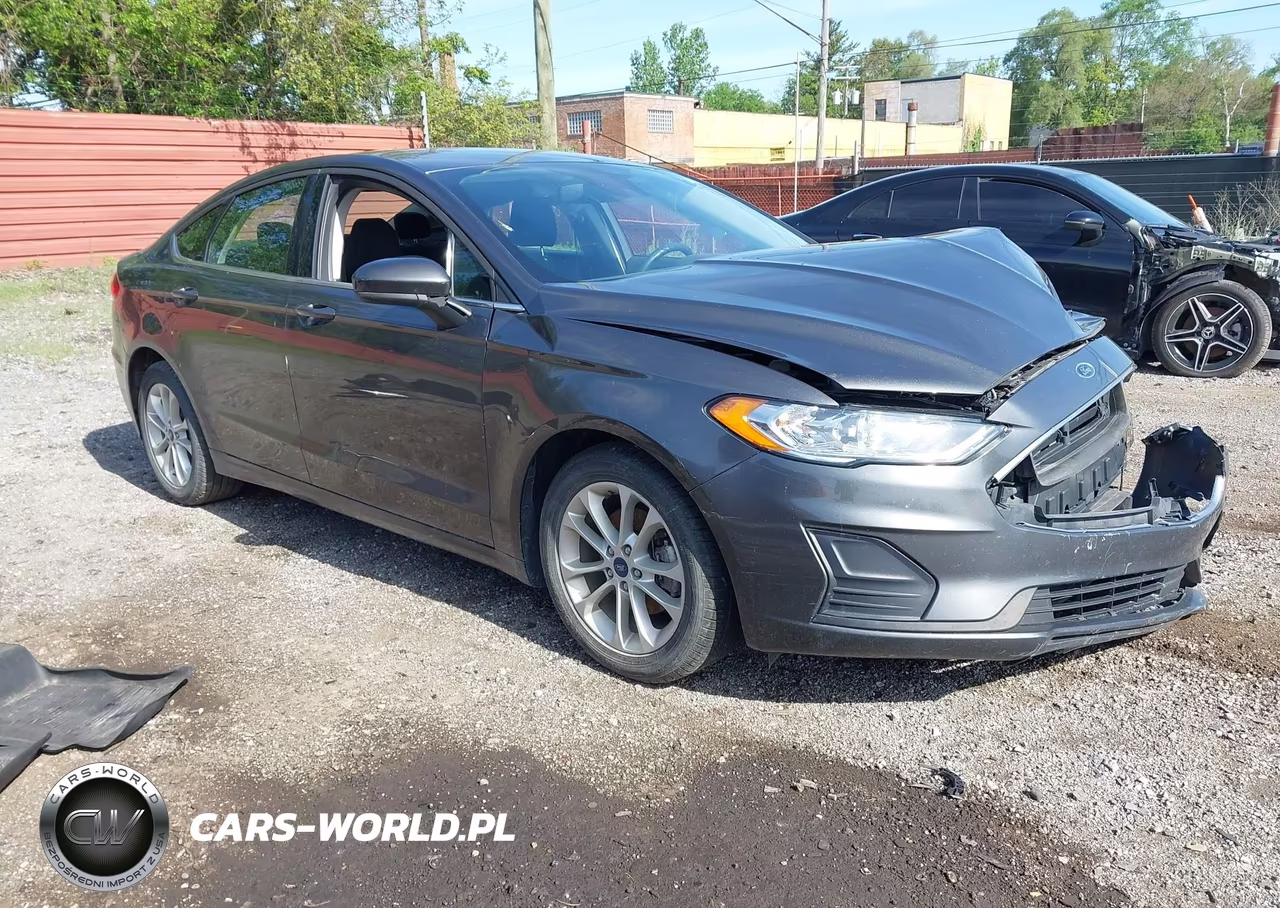 2020 Ford Fusion Se – zdjęcie 1 z 17