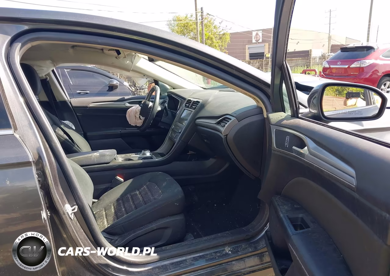 2020 Ford Fusion Se VIN:3FA6P0HD9LR109323 - 5