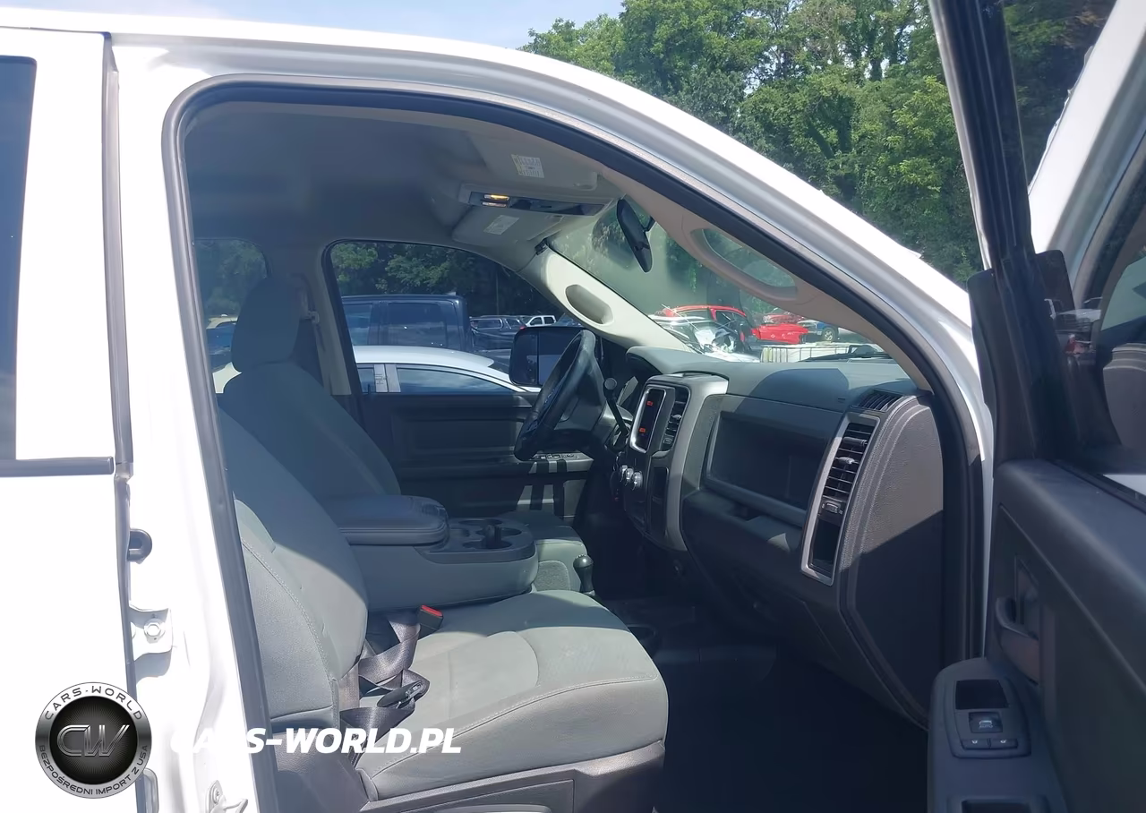 2018 Ram 2500 Tradesman 4X4 6'4 Box VIN:3C6UR5CJXJG116397 - 5