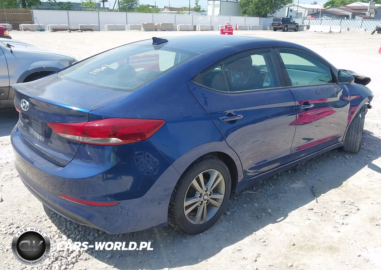 2017 Hyundai Elantra Value Edition VIN:5NPD84LF0HH195999 - 4