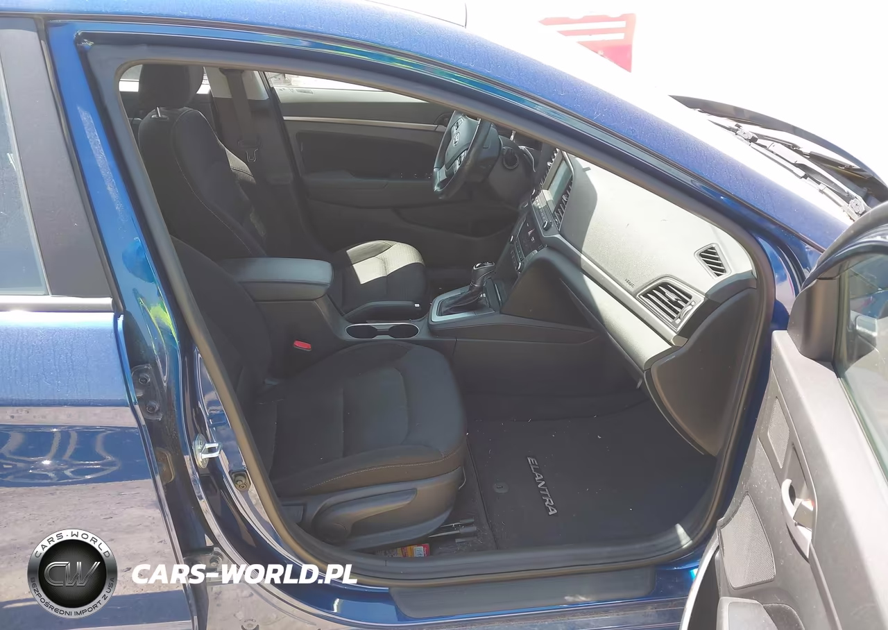 2017 Hyundai Elantra Value Edition VIN:5NPD84LF0HH195999 - 5