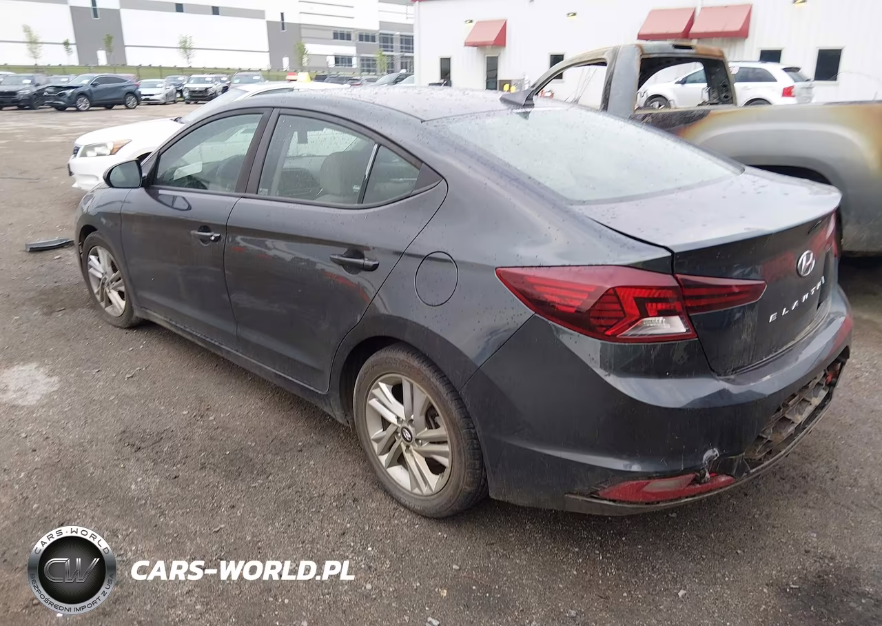 2020 Hyundai Elantra Sel VIN:5NPD84LF4LH582418 - 3