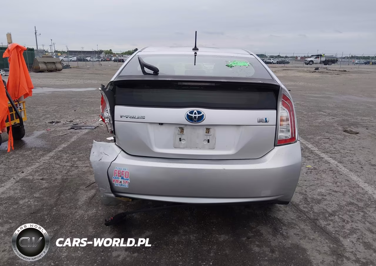 2013 Toyota Prius Four VIN:JTDKN3DU2D5545750 - 16