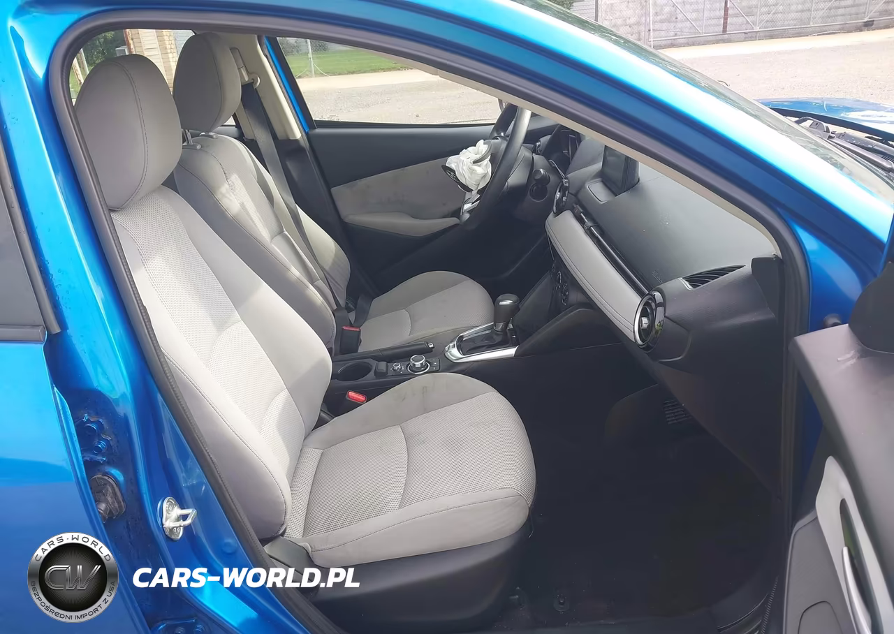 2019 Toyota Yaris Le VIN:3MYDLBYV4KY521544 - 5